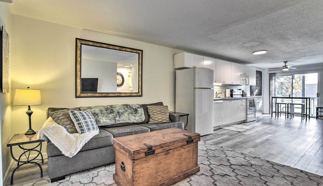 Welcoming Apartment: Walk to Old Town Gresham in Gresham