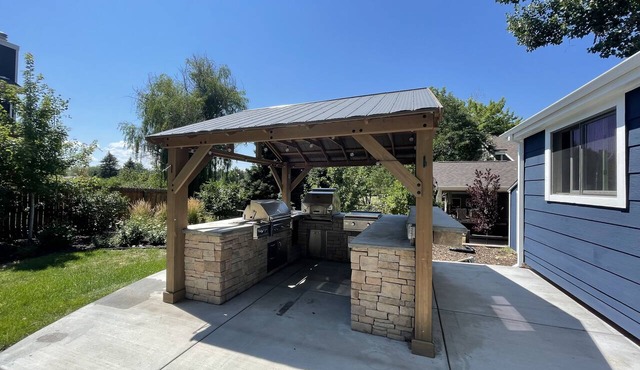 Willow Creek Oasis with Amazing Outdoor Kitchen