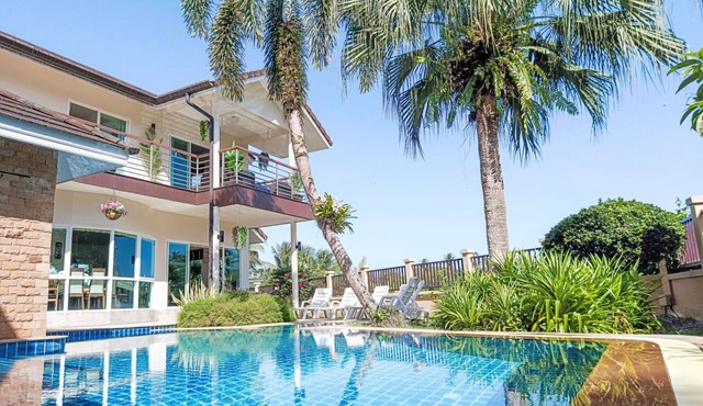 Wunderschöne Pool-Villa, beste Lage, kostenloser Transfer by Interhome in Ko Kho Khao