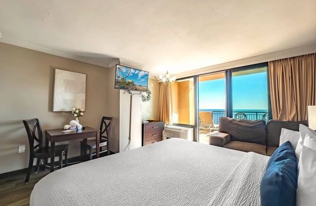 Caravelle Resort 