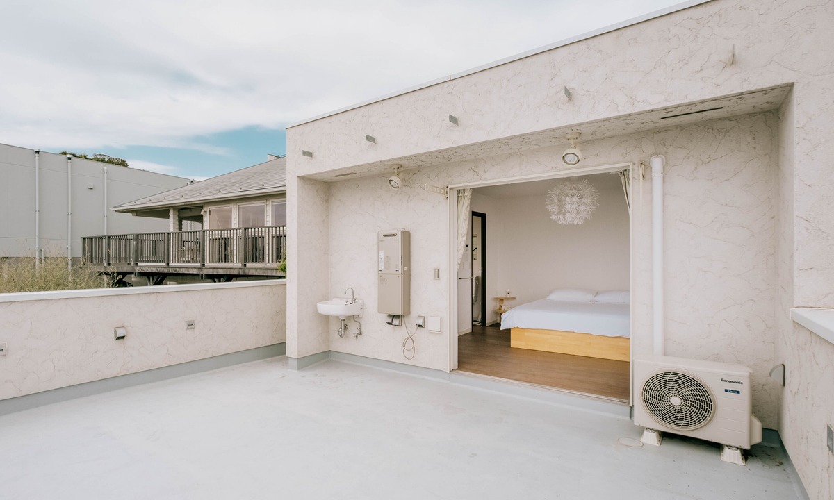 Kamakura Villa | Casablanca Pool House