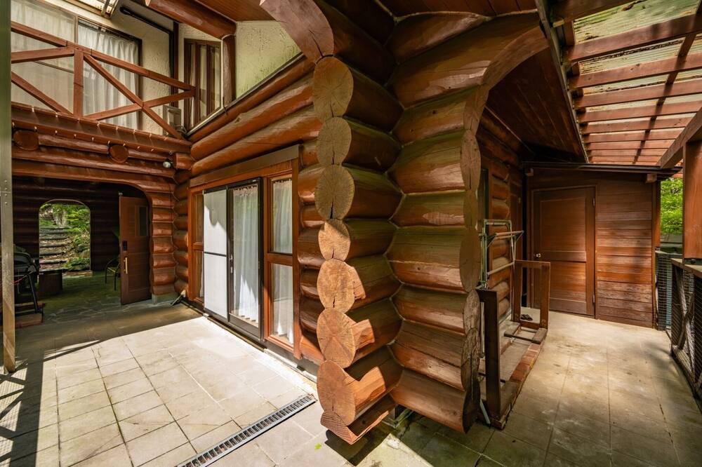 Nasu House | Log house with nature BBQ grill available Projector available Pets allowed 3 bedrooms Up to 3 parkin / Nasugun Tochigi