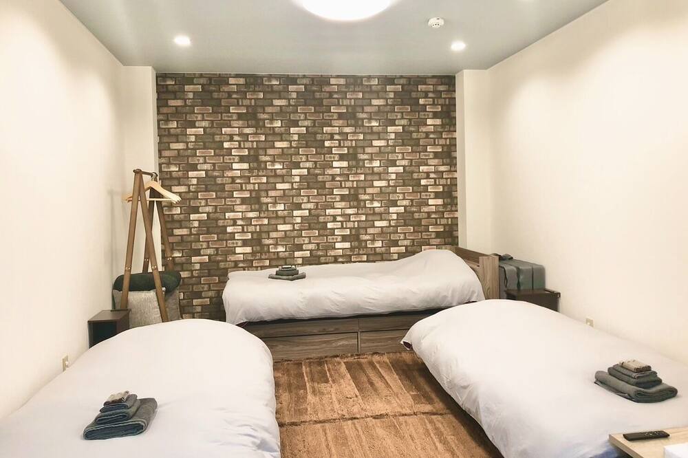 Kawaguchi House | Whole building charter NEW OPEN Polar Resort U / Kawaguchi Saitama