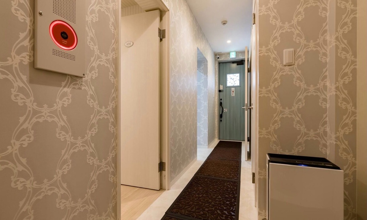 Shin-Osaka Apartment | S Marine Newly built Westernstyle building wal/Osaka Ōsaka