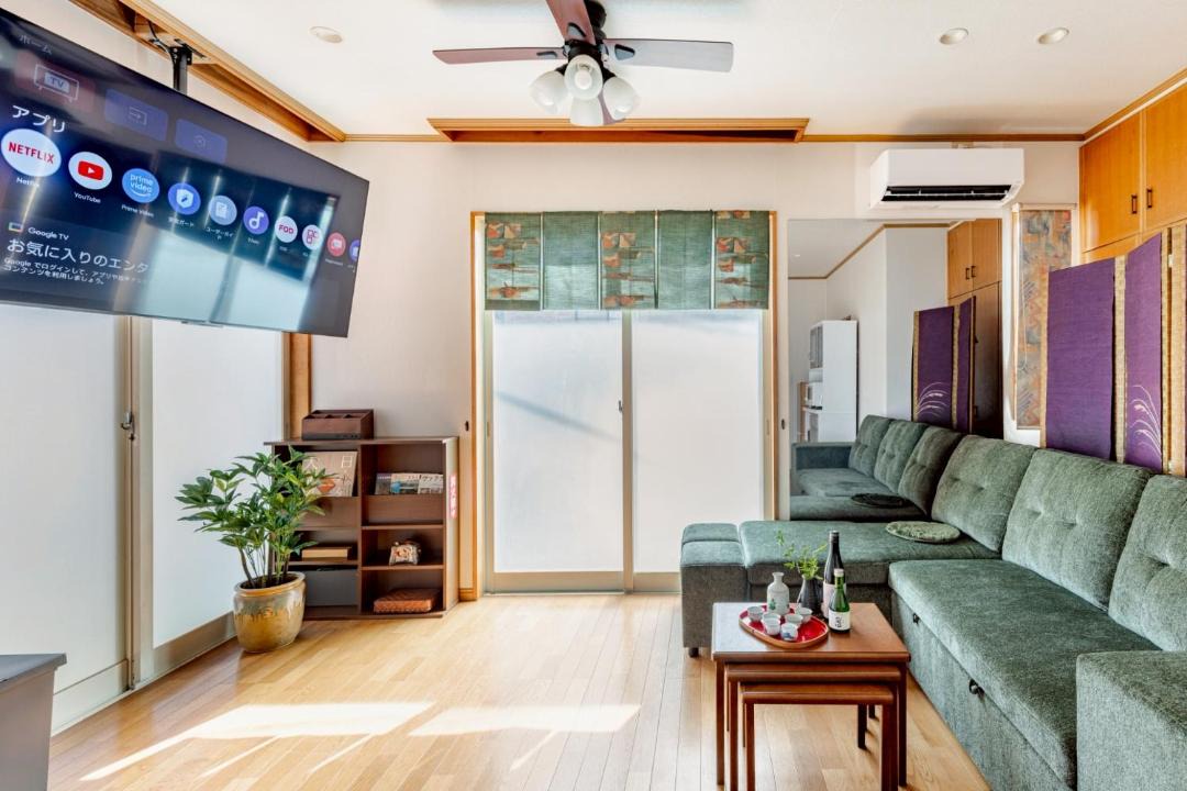 Chuo-ku House | Michiko House PayPayドーム MARK IS福岡目の前 最大8名のモダンな一軒家 空港 博多駅直通 天神地下鉄5分