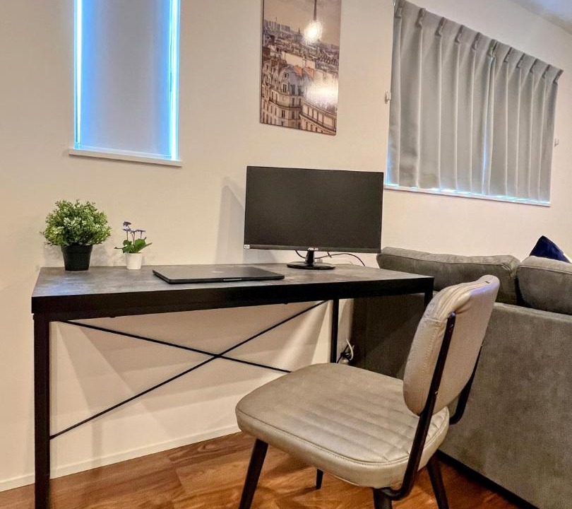 Suginami House | Brand New Modern Haven 7-Min Walk to Shinkoenji Station 9-Min Train to Shinjuku