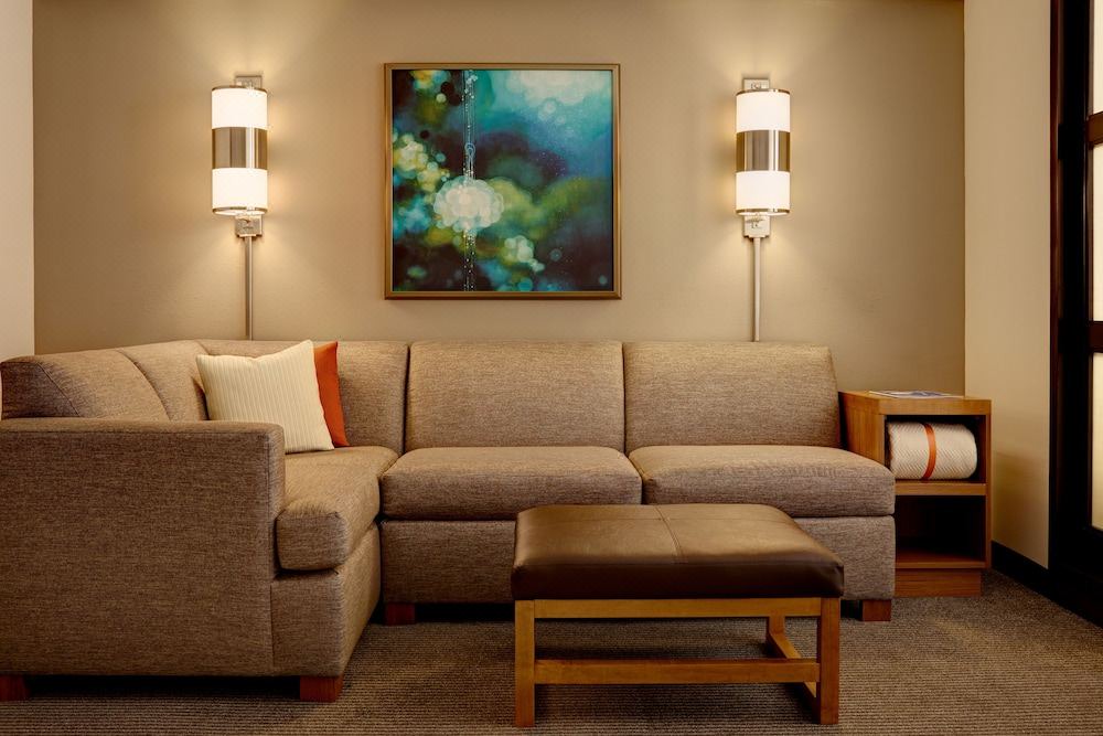 Photo of Livingroom in Connecticut Ave - K Street