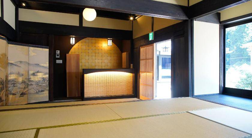 Photo of Others in Yoshino