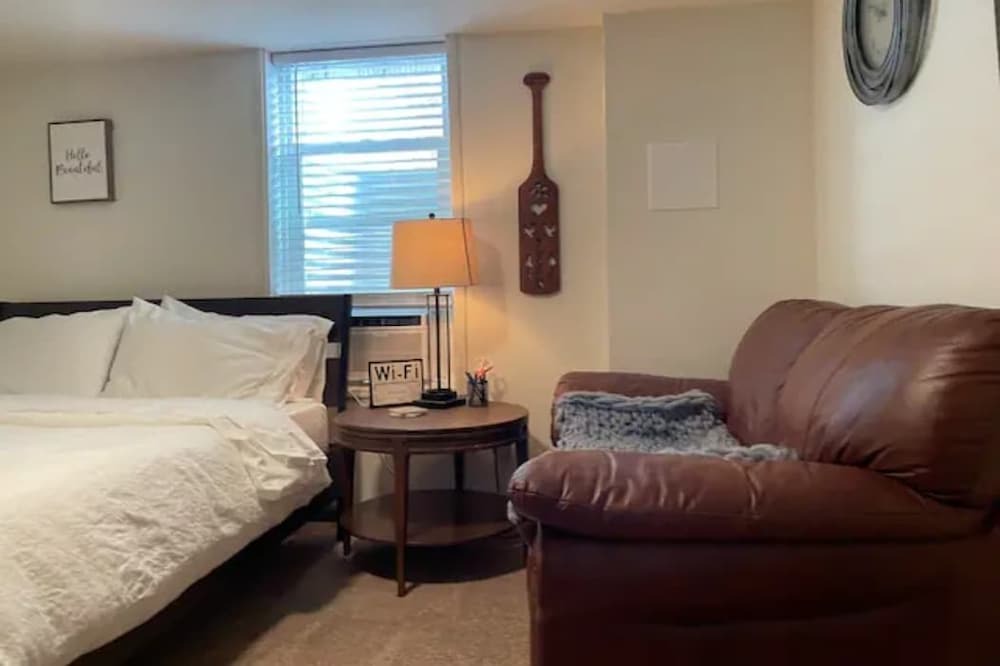 Photo of Bedroom in Lakewood