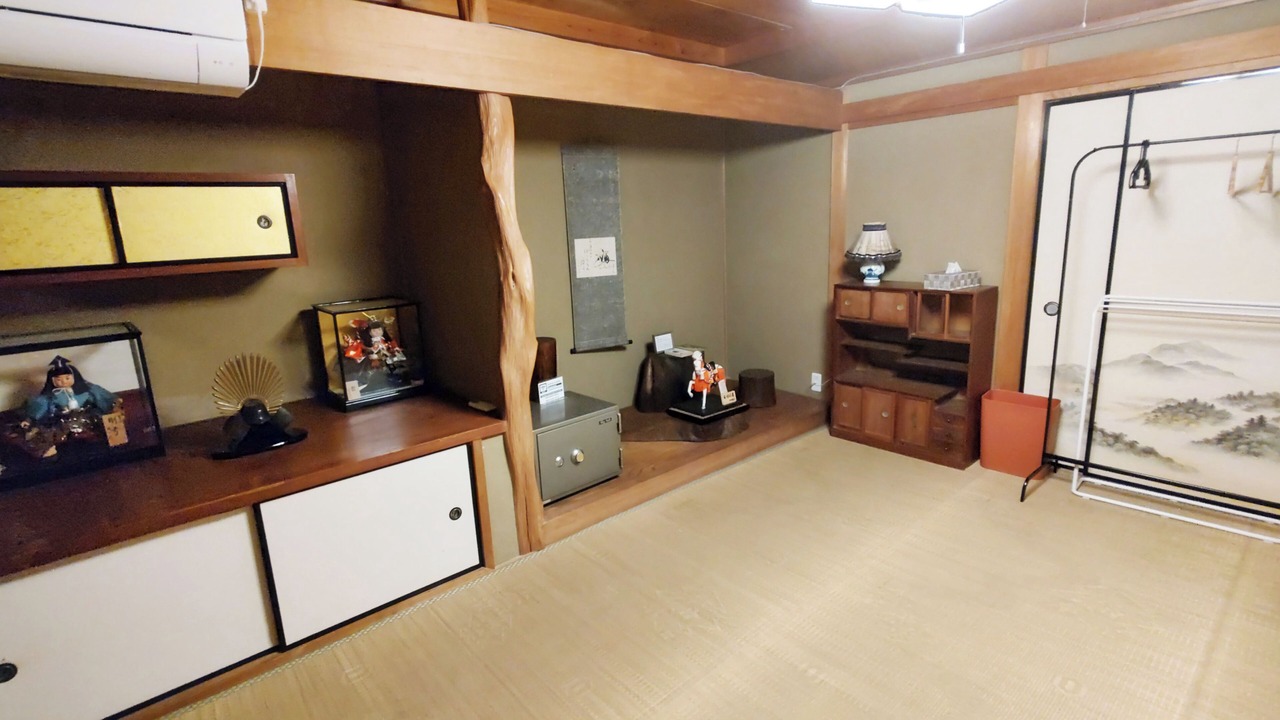 Photo of Others in Yoshino