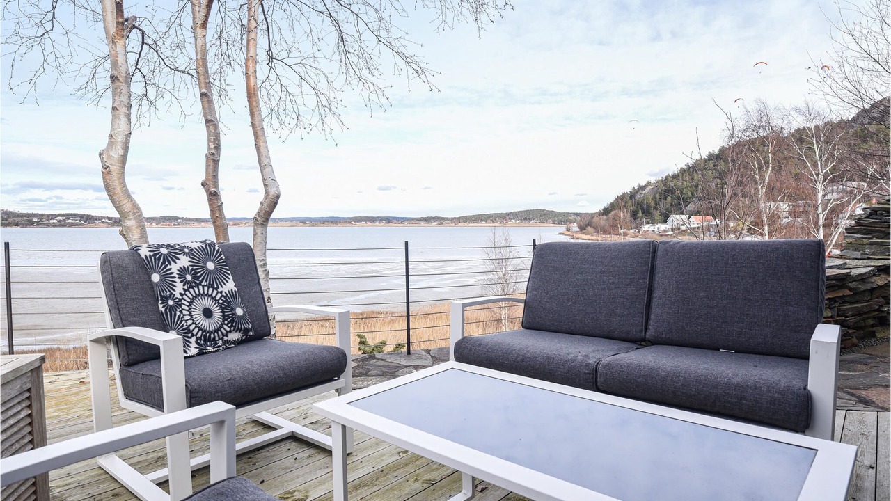 Photo of Outdoor in Kode