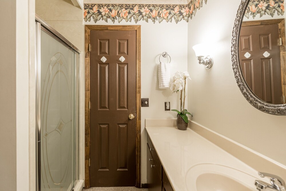 Photo of Bathroom in Chalet Village