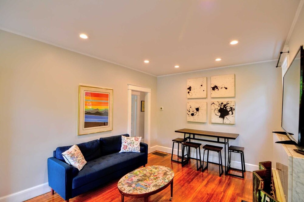 Photo of Livingroom in Takoma Park