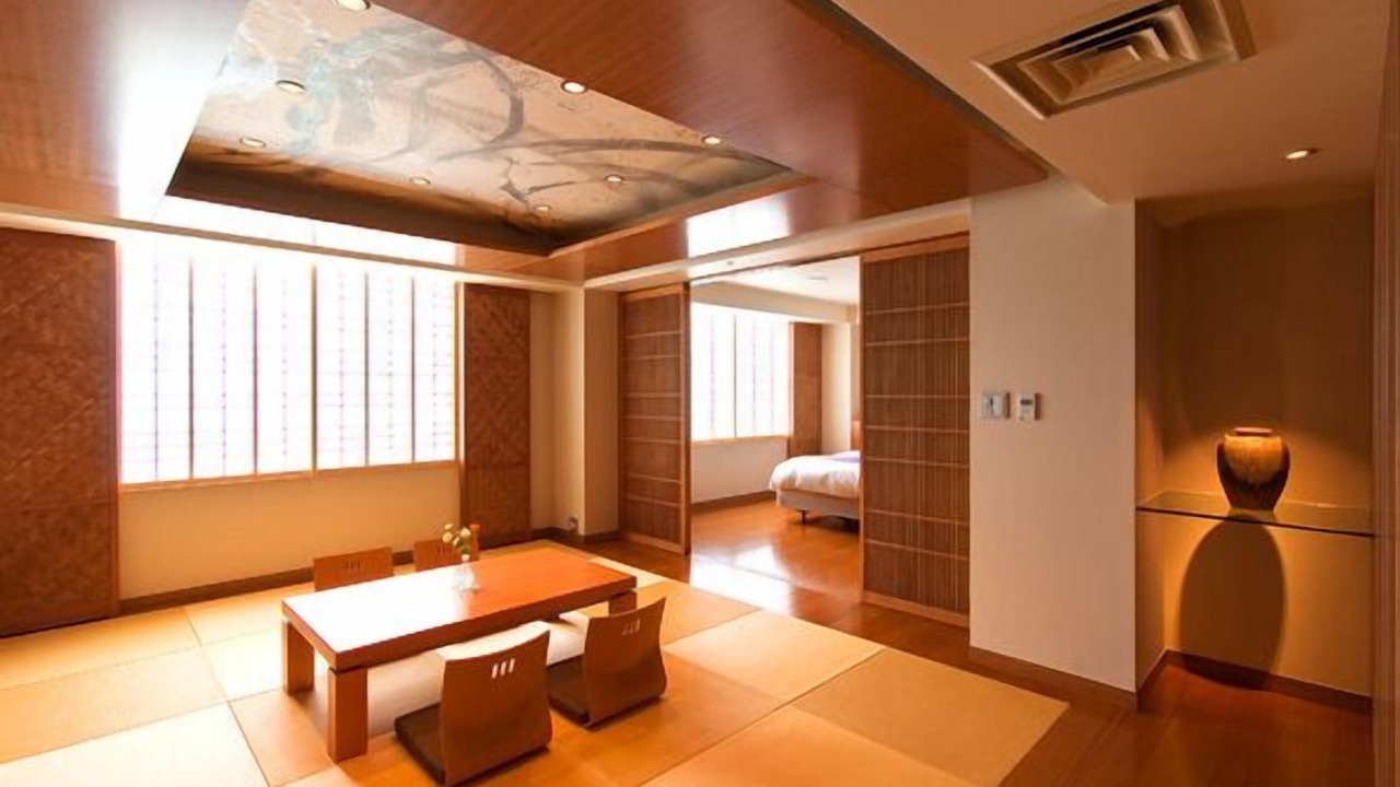 Photo of Others in Tenri