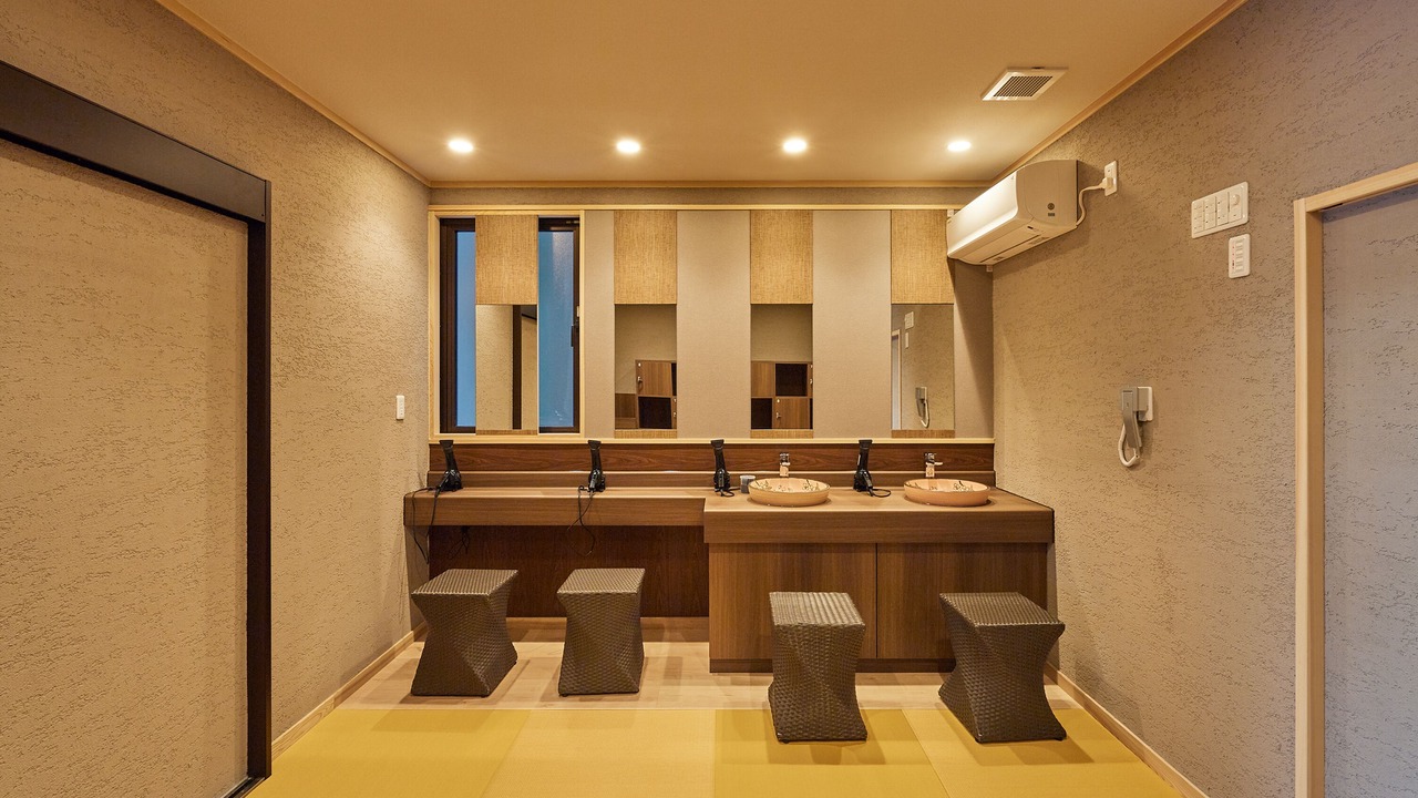 Photo of Others in Yoshino