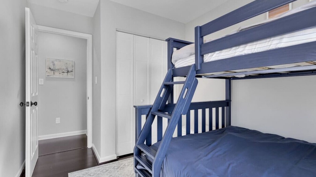 Photo of Bedroom in Old Town West