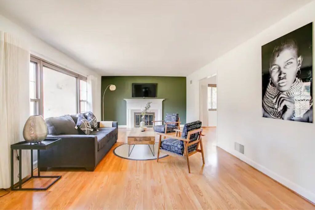 Photo of Livingroom in Taylor Run