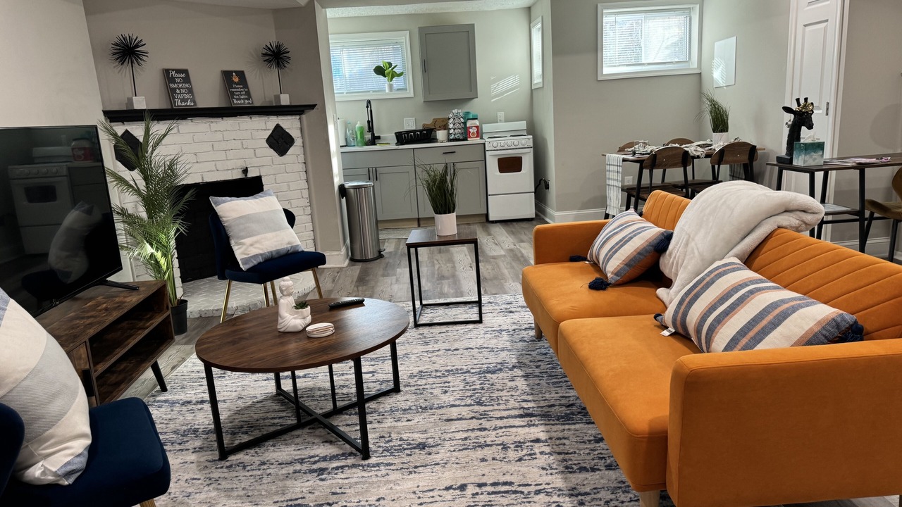 Photo of Livingroom in Brightwood Park