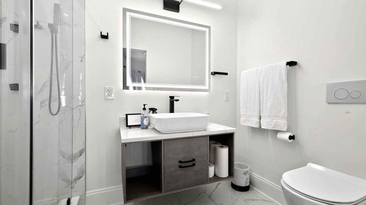 Photo of Bathroom in Bloomingdale
