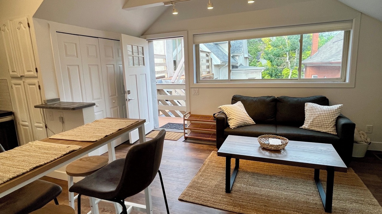 Photo of Livingroom in Capitol Hill