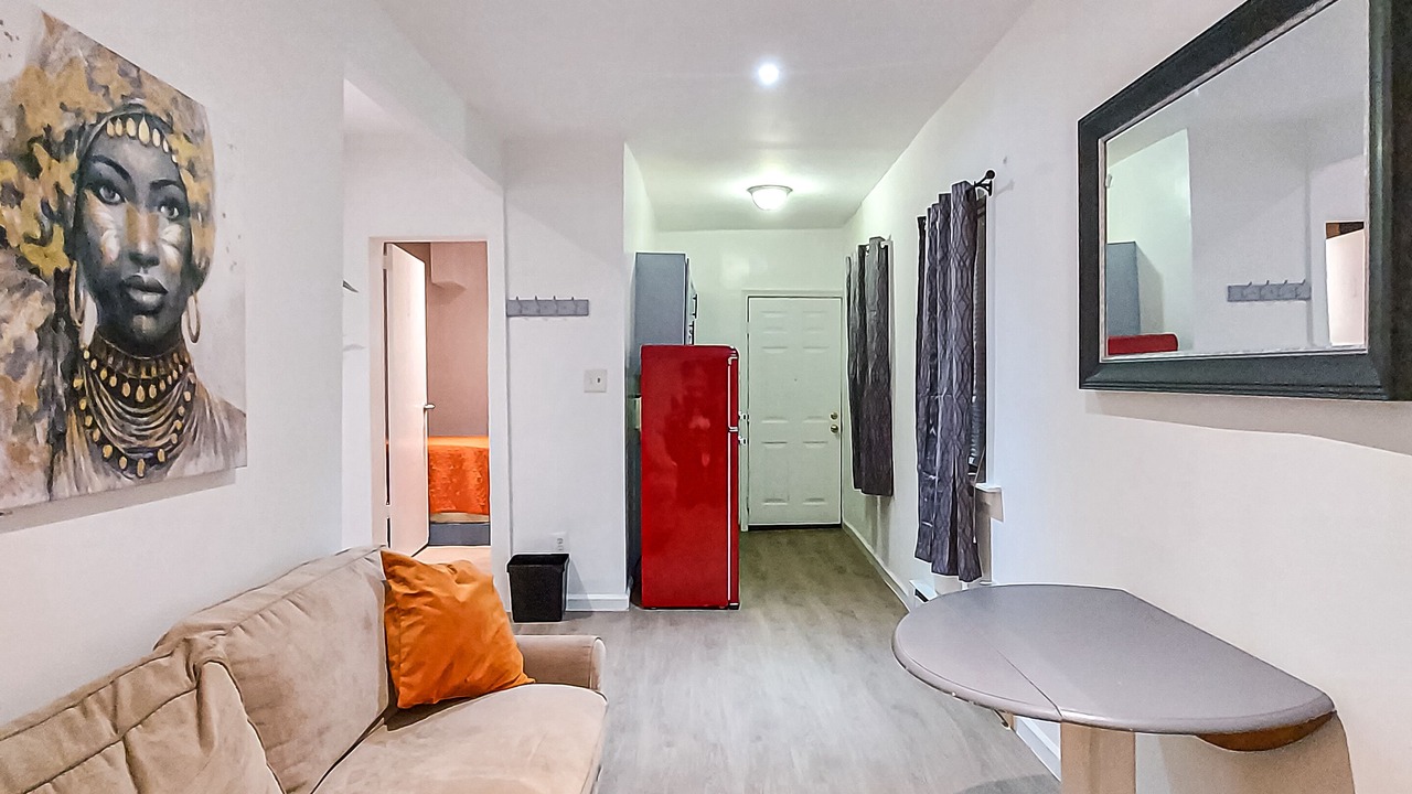 Photo of Livingroom in Columbia Heights