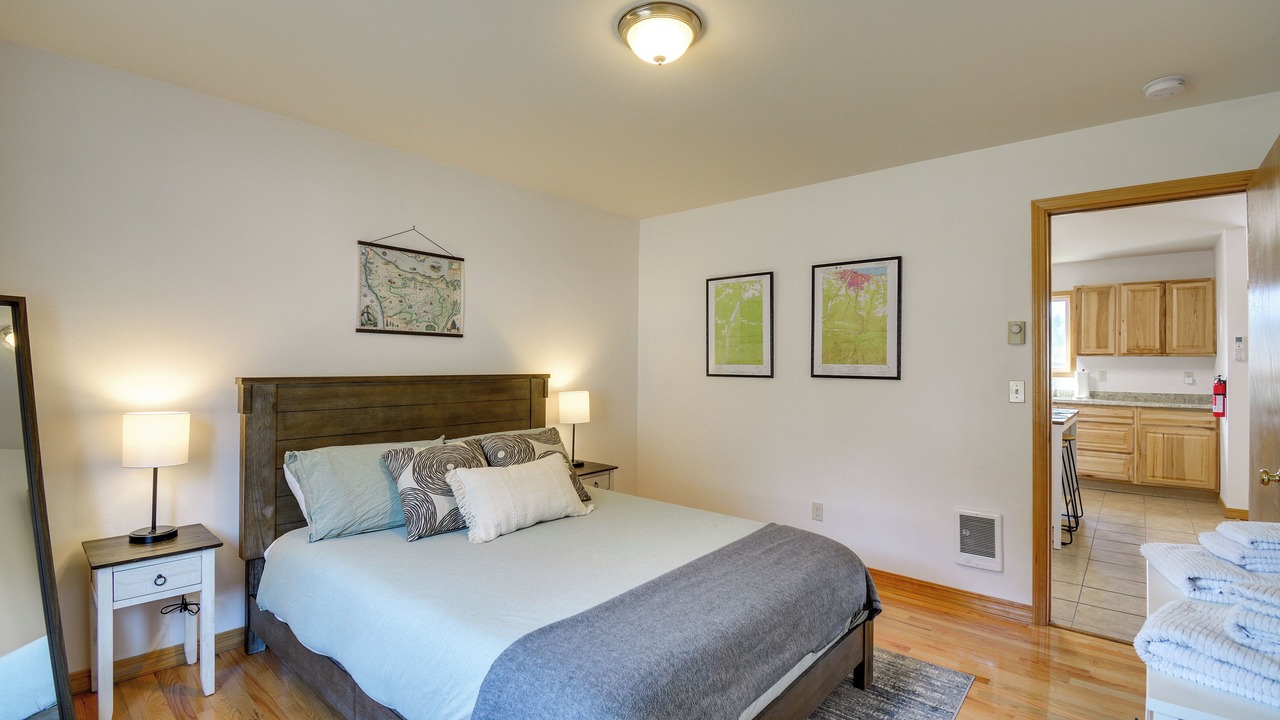 Photo of Bedroom in Port Angeles