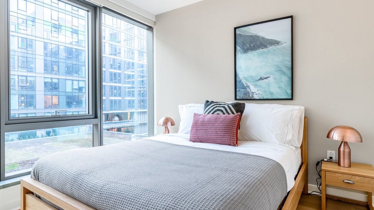 Photo of Bedroom in Navy Yard