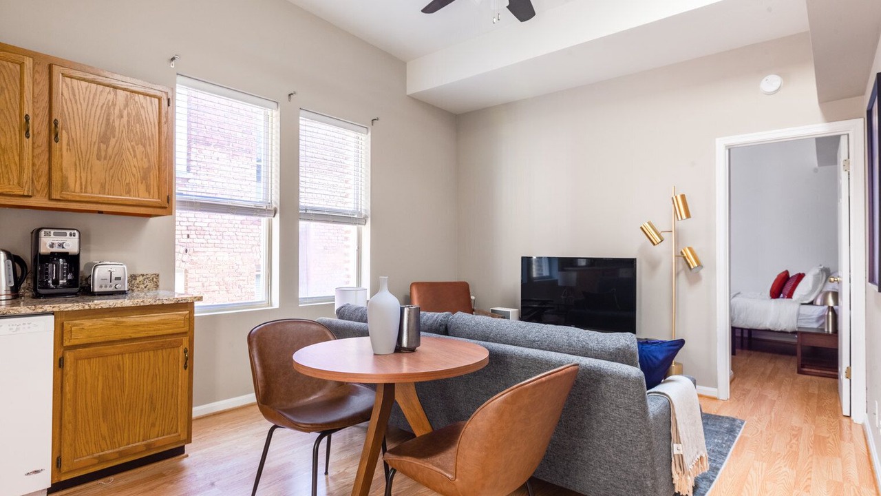 Photo of Livingroom in Adams Morgan