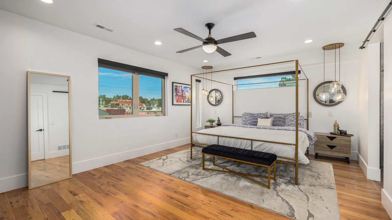 Photo of Bedroom in Overland