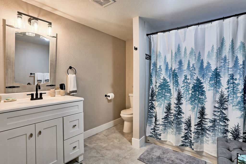 Photo of Bathroom in Lamar Heights Area