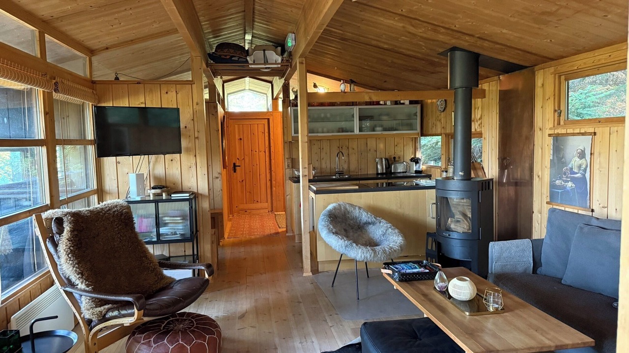 Photo of Livingroom in Capital Region