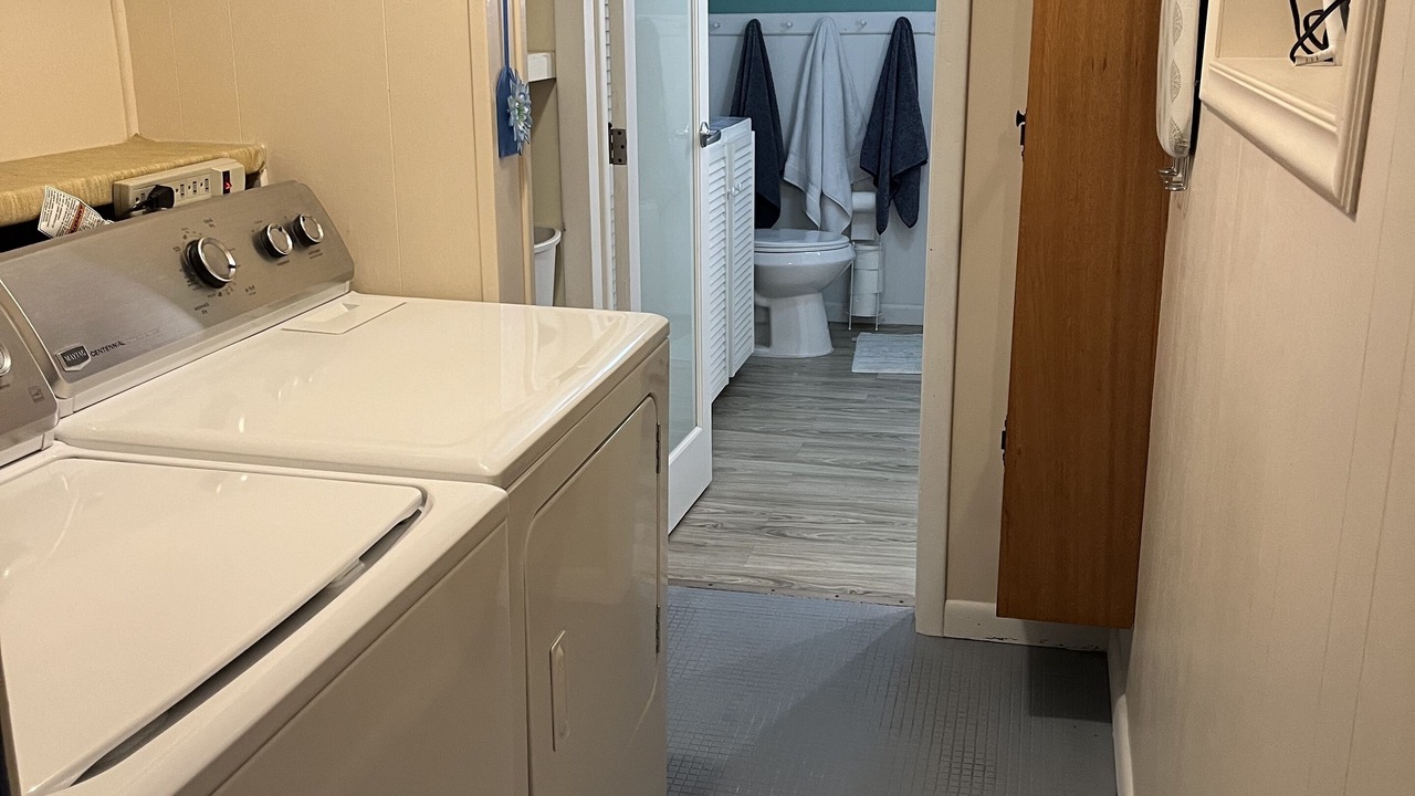 Photo of Bathroom in Lakeside