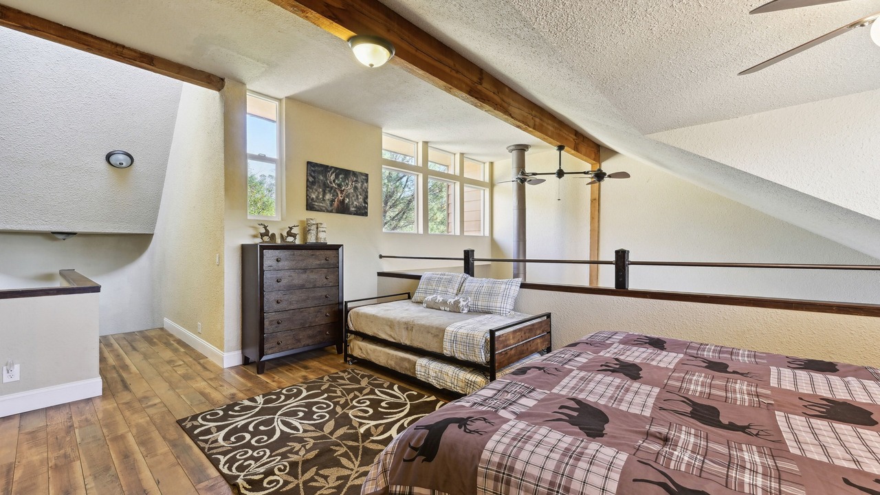 Photo of Bedroom in Auberry