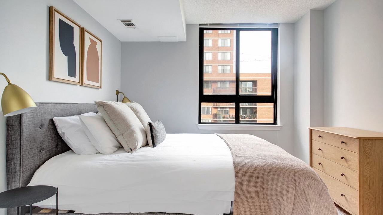 Photo of Bedroom in Pentagon City