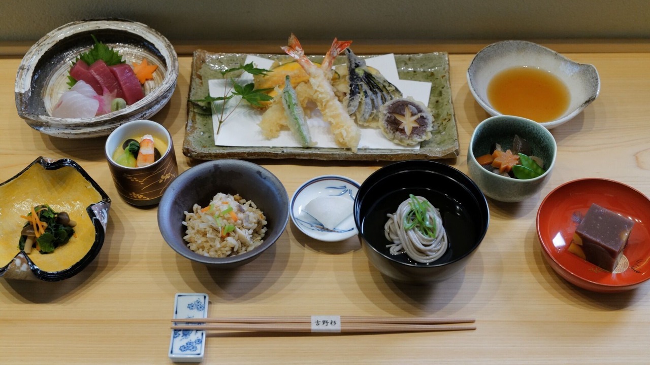 Photo of Others in Yoshino
