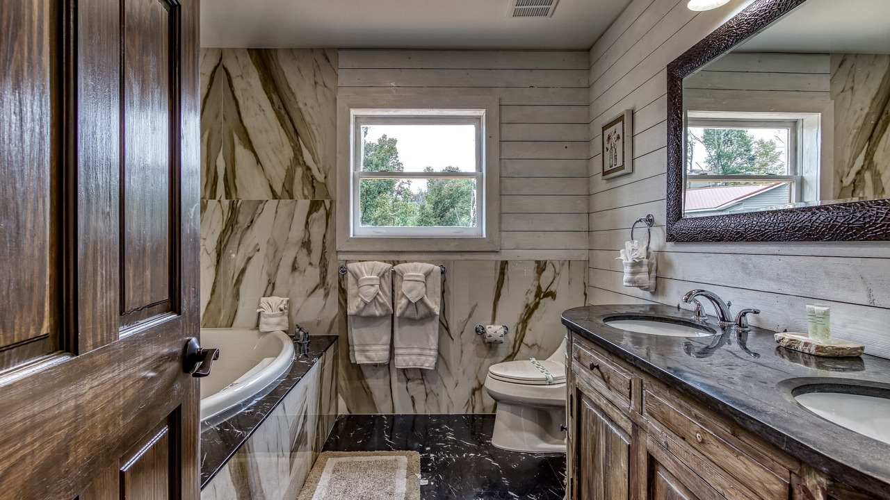 Photo of Bathroom in Chalet Village North
