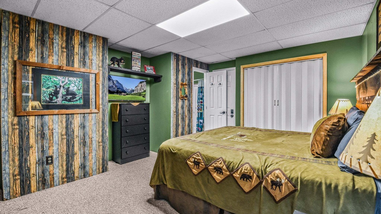 Photo of Bedroom in Chalet Village