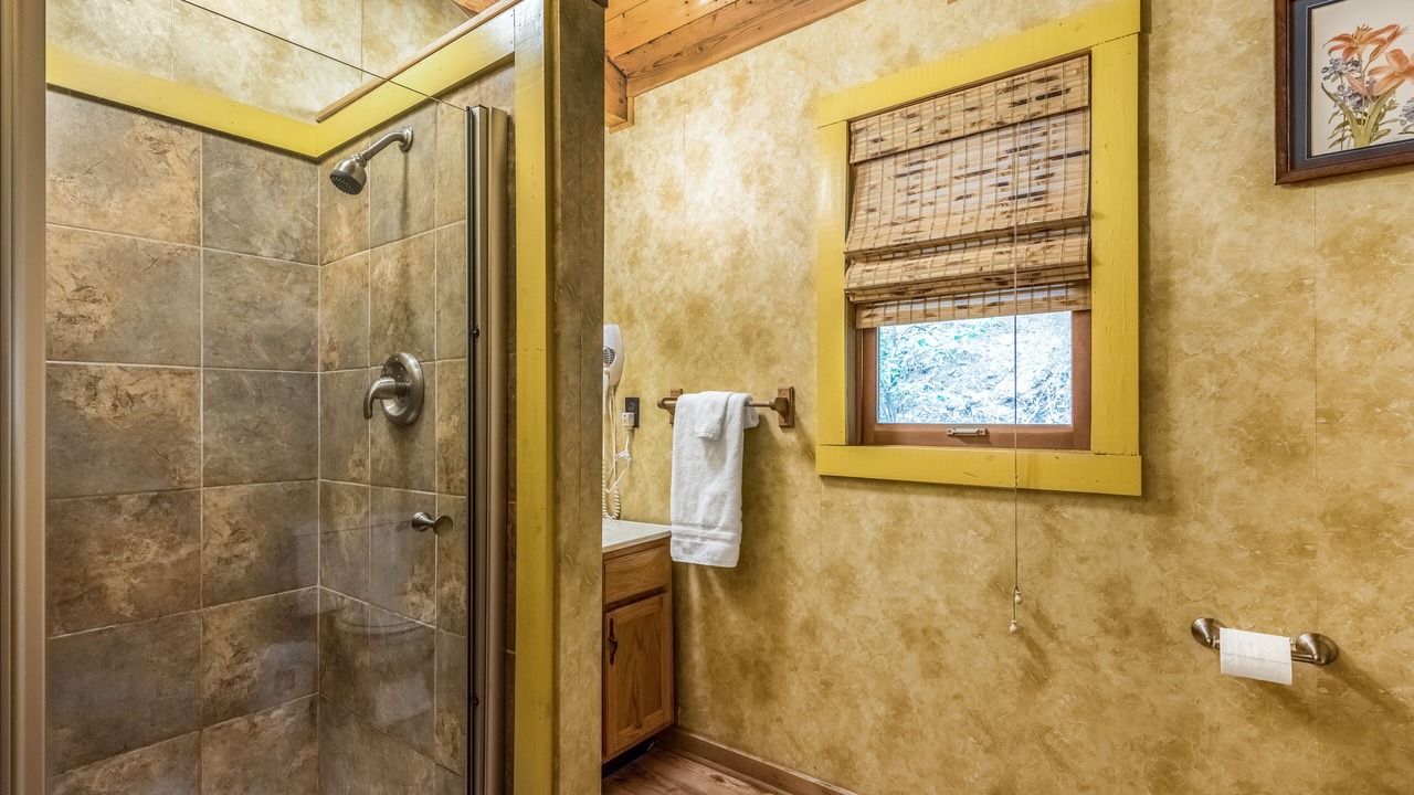 Photo of Bathroom in Chalet Village