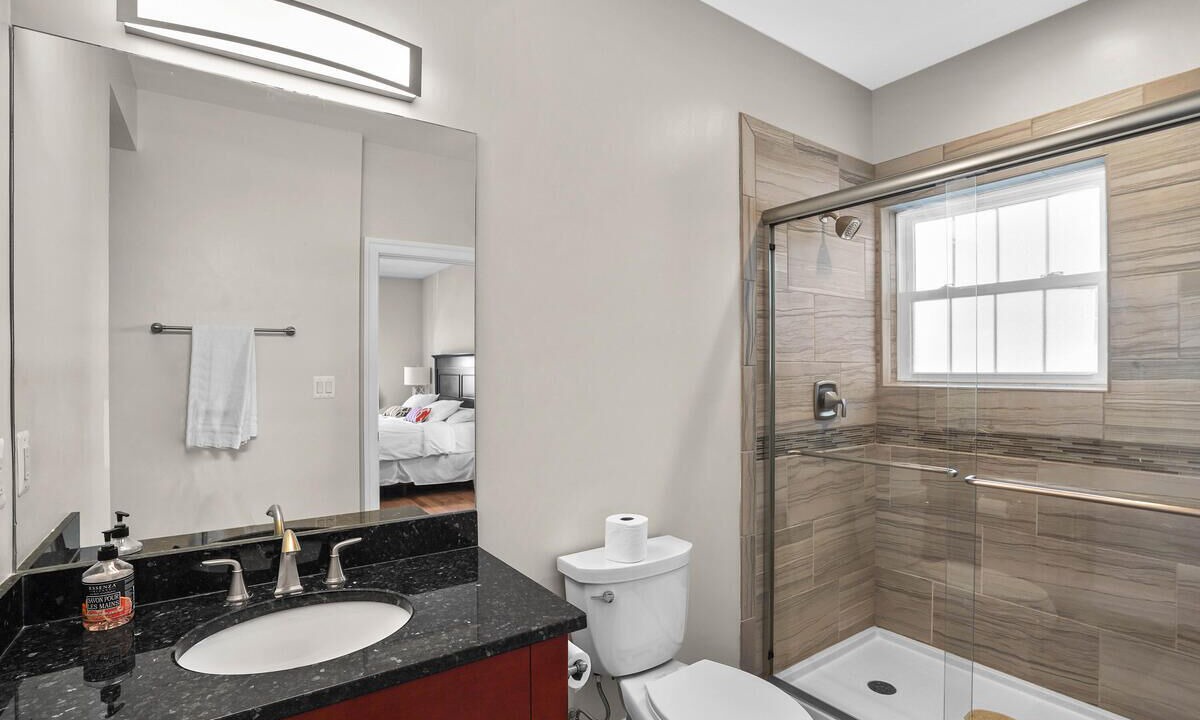 Photo of Bathroom in Woodley Park