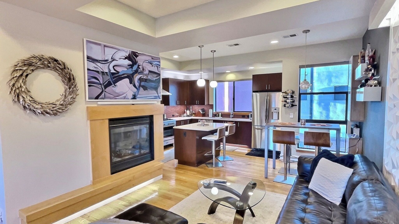 Photo of Livingroom in Highland