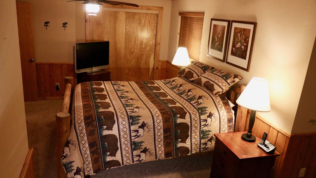 Photo of Bedroom in Oakhurst