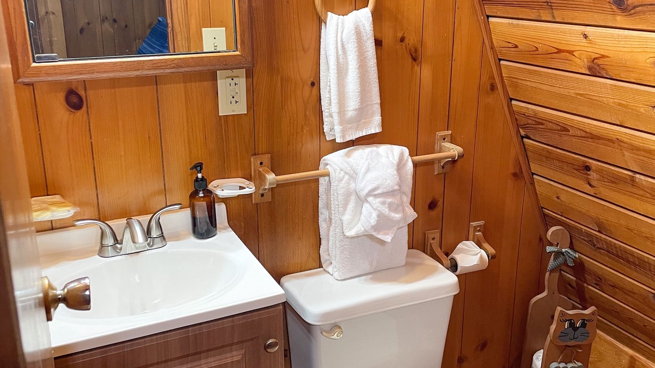 Photo of Bathroom in Chalet Village