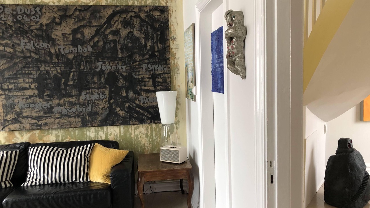 Photo of Livingroom in Downtown