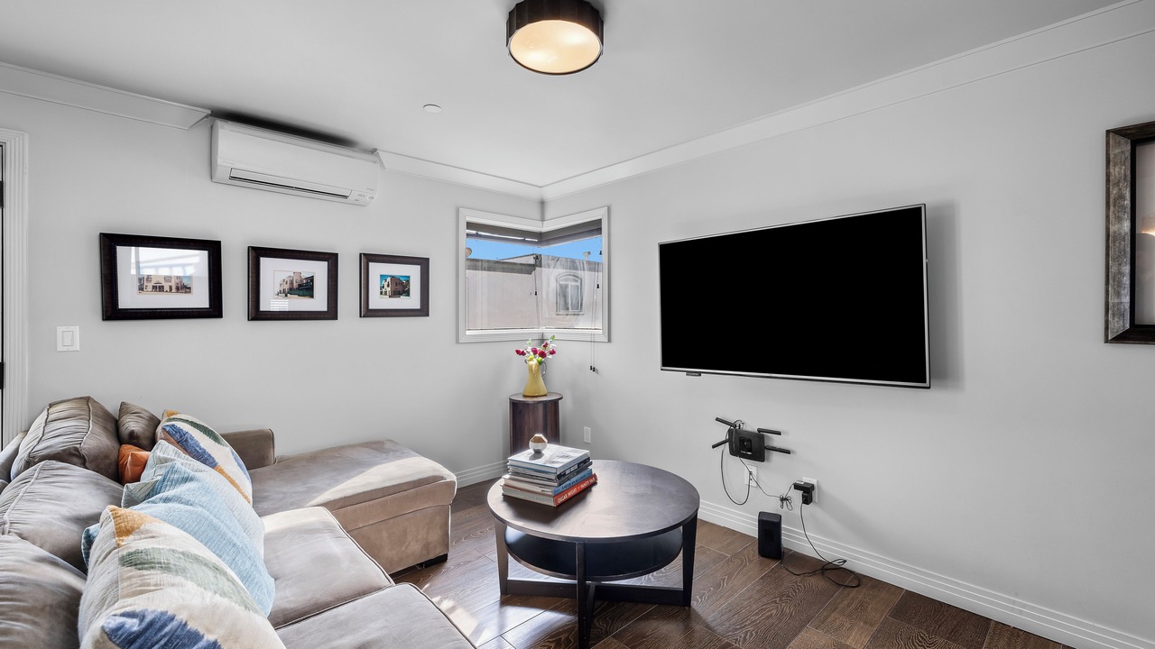 Photo of Livingroom in Hermosa Beach