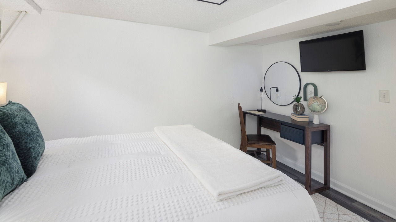 Photo of Bedroom in Englewood