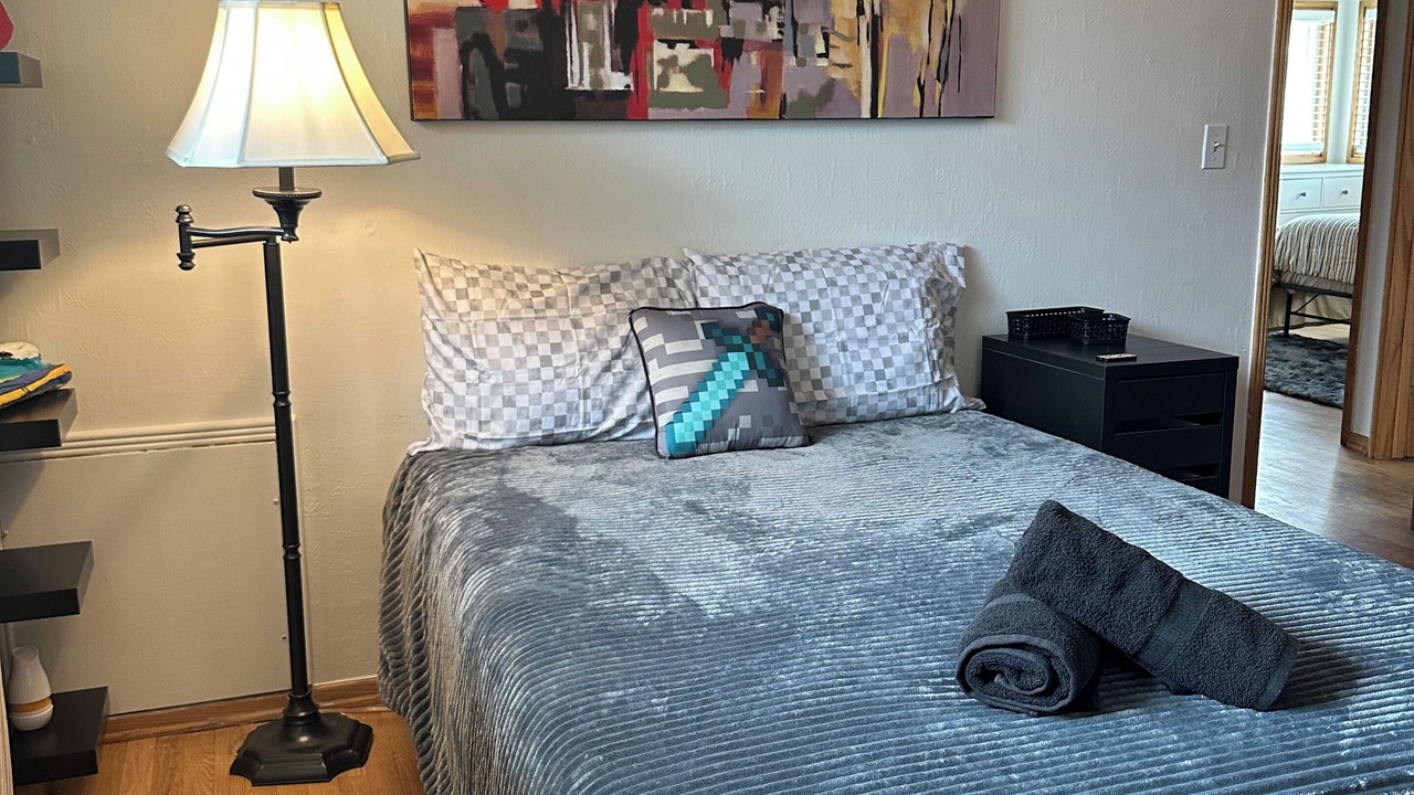 Photo of Bedroom in Englewood