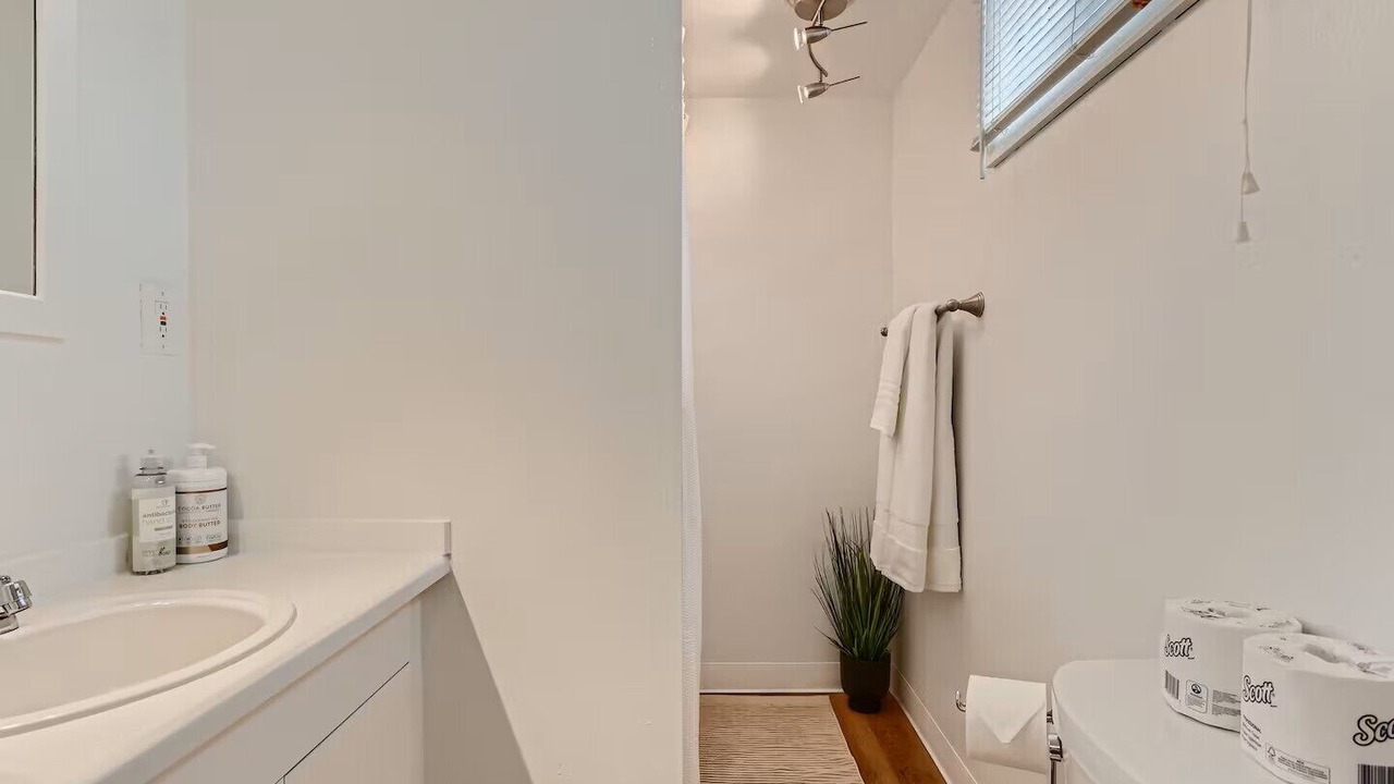 Photo of Bathroom in Alta Vista Area
