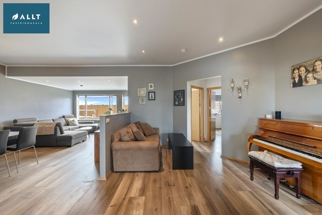 Photo of Livingroom in Njardvik