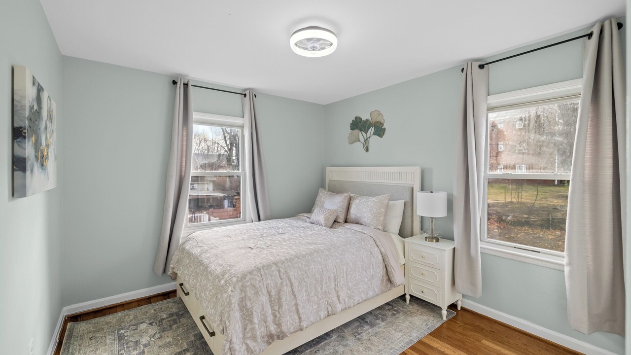 Photo of Bedroom in Chillum