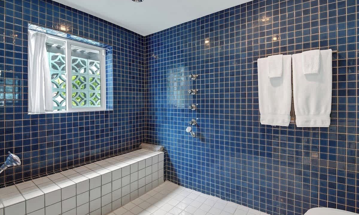 Photo of Bathroom in Sunrise Vista Chino